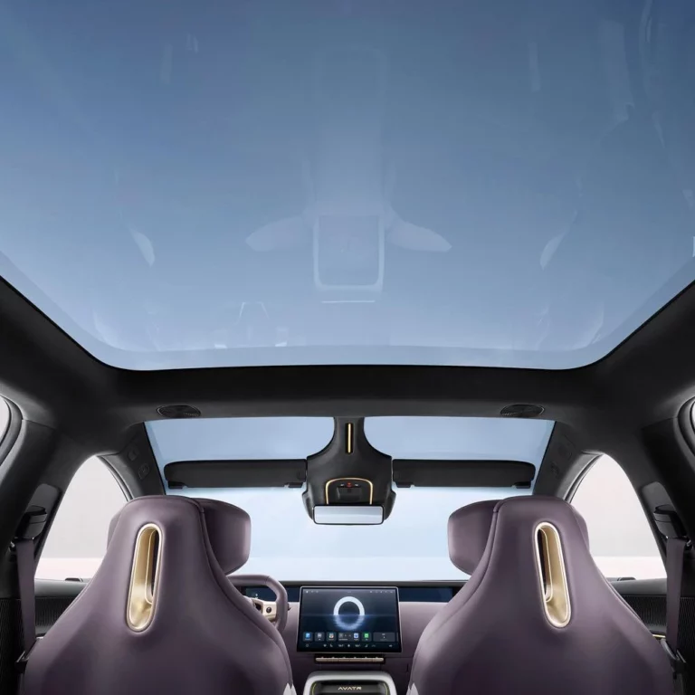 AVATR 12 sunroof