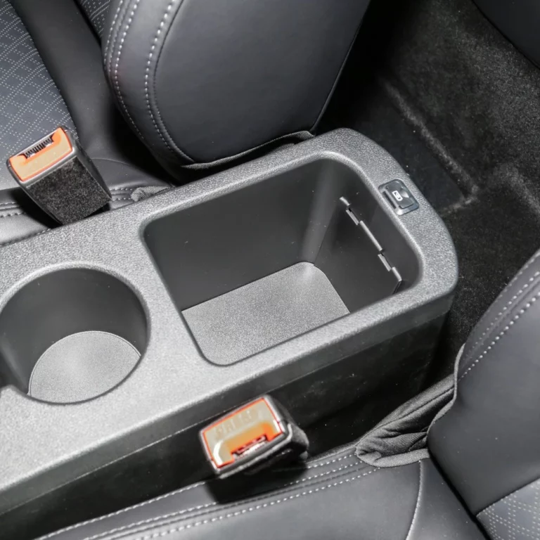 Changan Eado cup holder