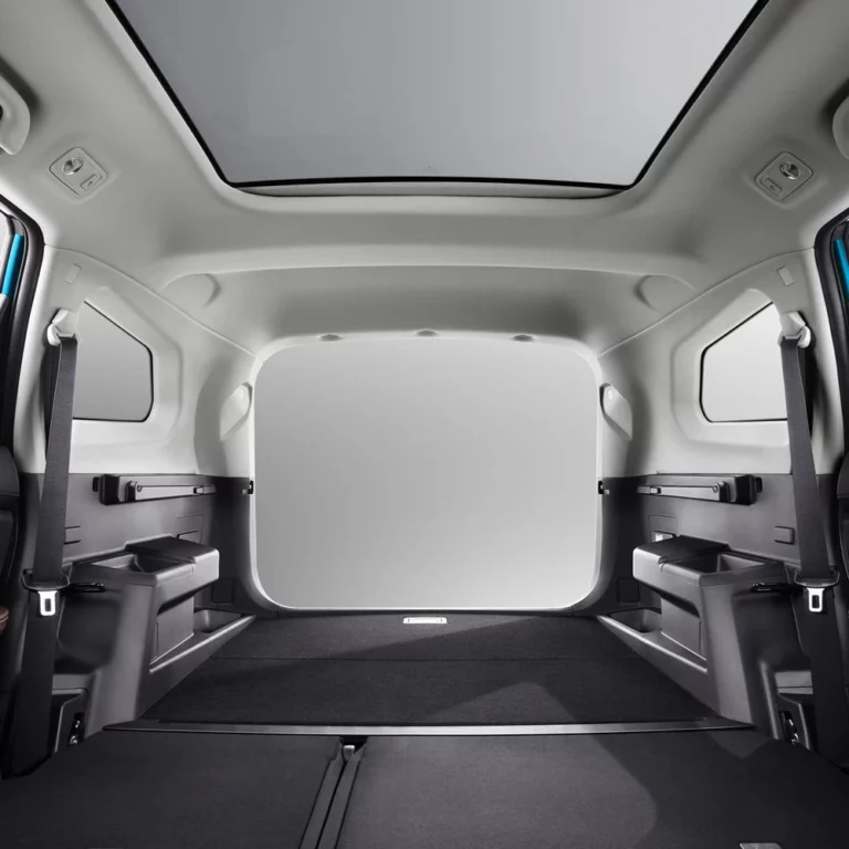 Dongfeng Forthing T5 Evo trunk