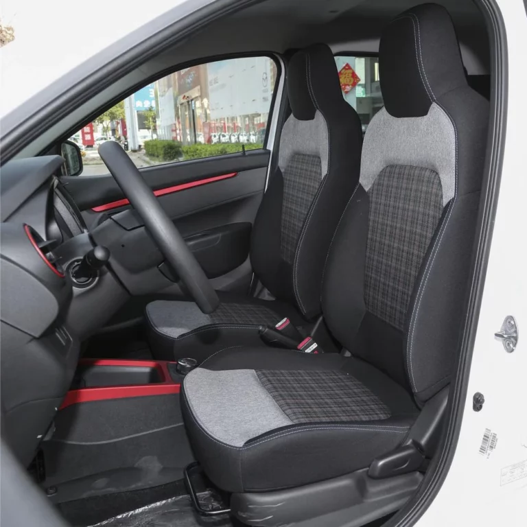 Dongfeng Nano EX1 driver seat