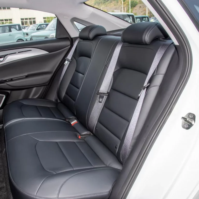 Geely Geometry A back seats