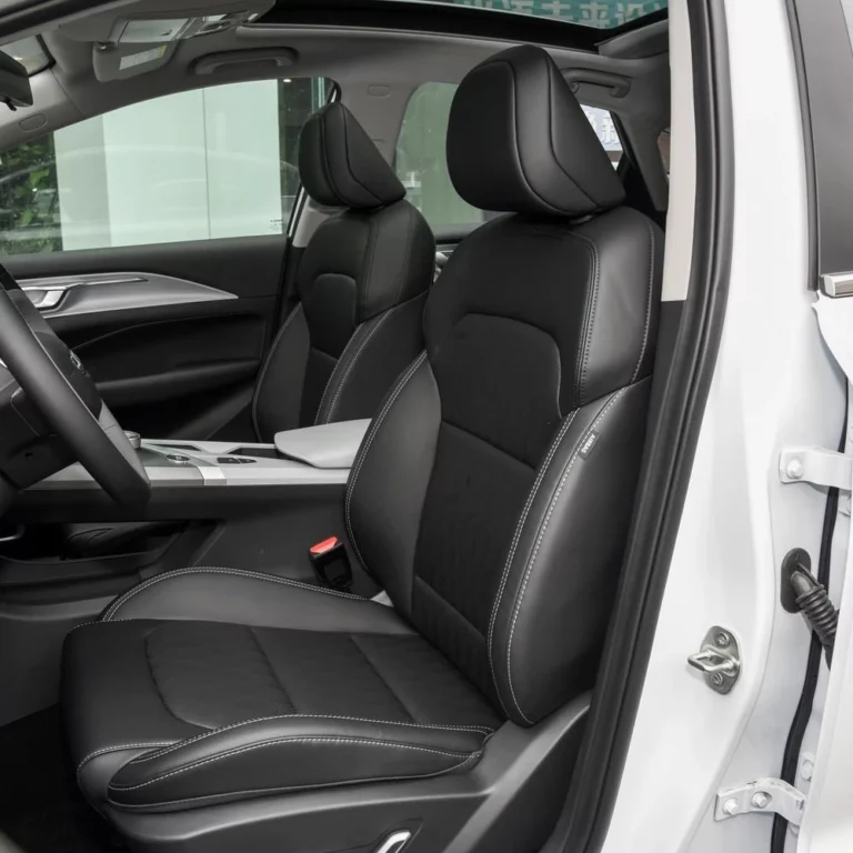 Geely Geometry C driver's seat