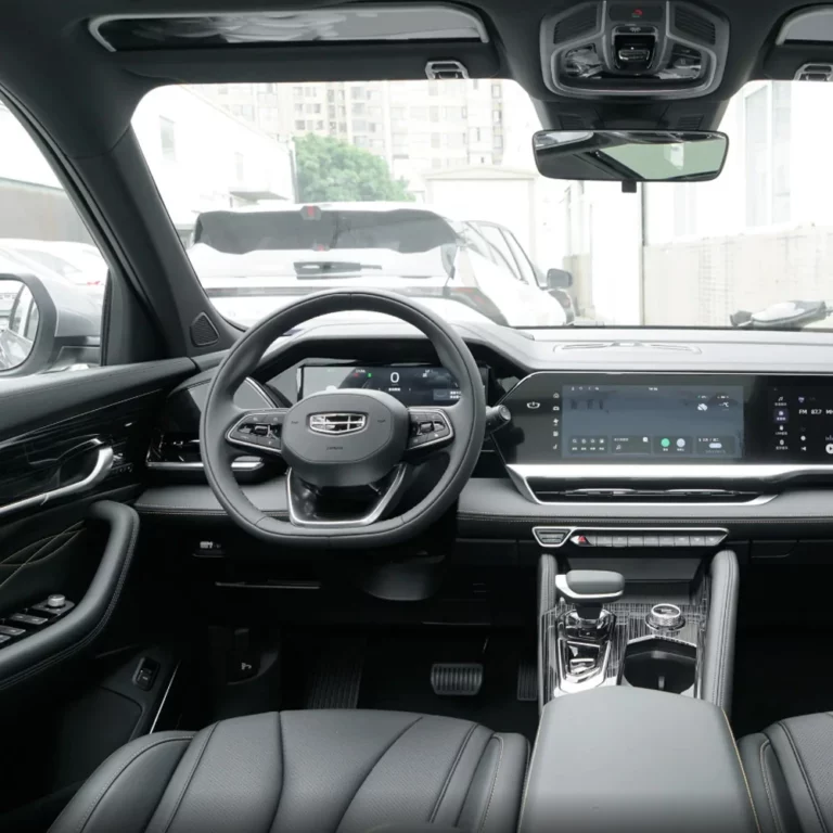 Geely Monjaro driver's view