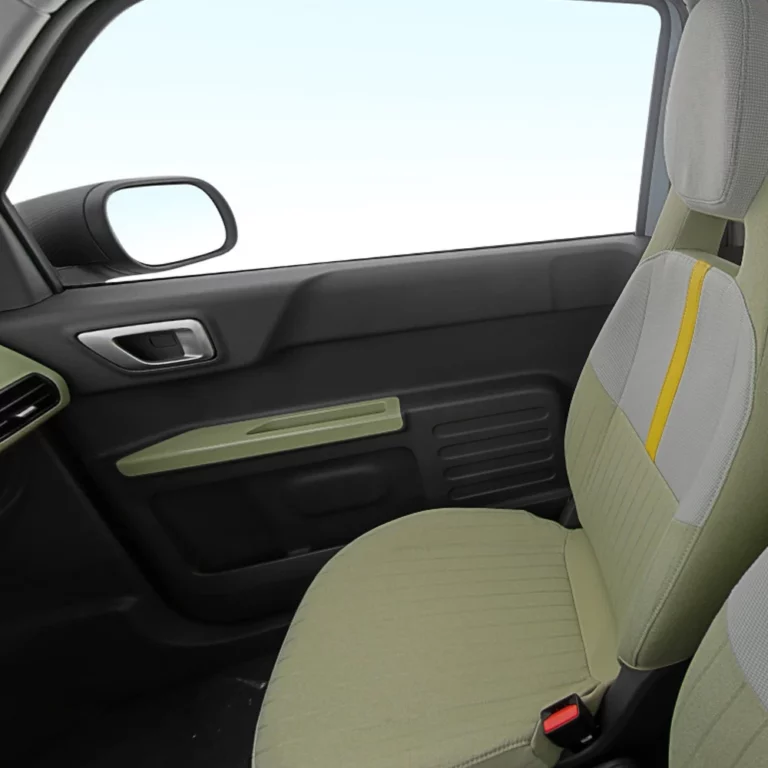 Geely Panda Mini driver's view