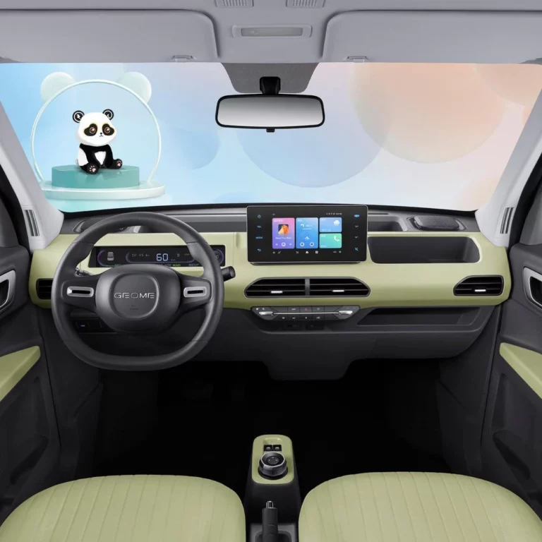 Geely Panda Mini inner view