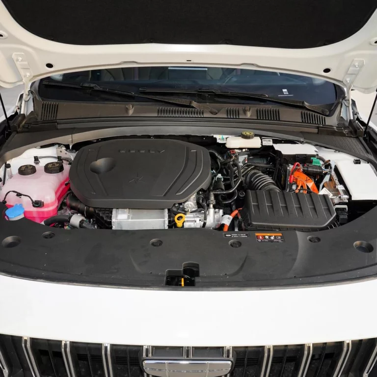 Geely Preface L motor compartment