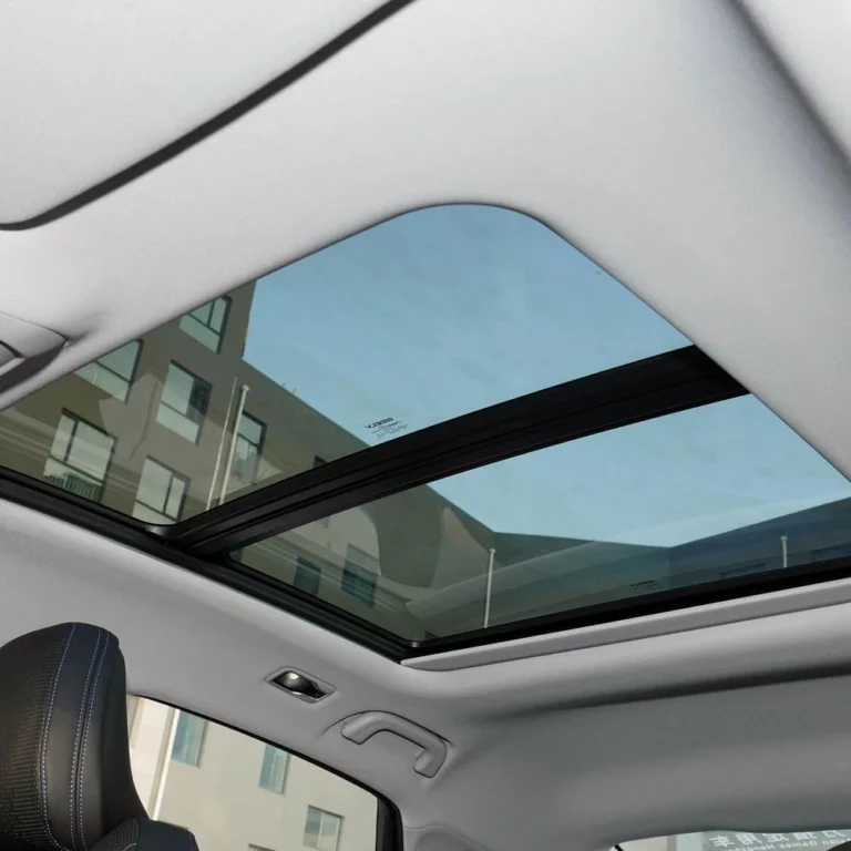 Geely Preface L sunroof