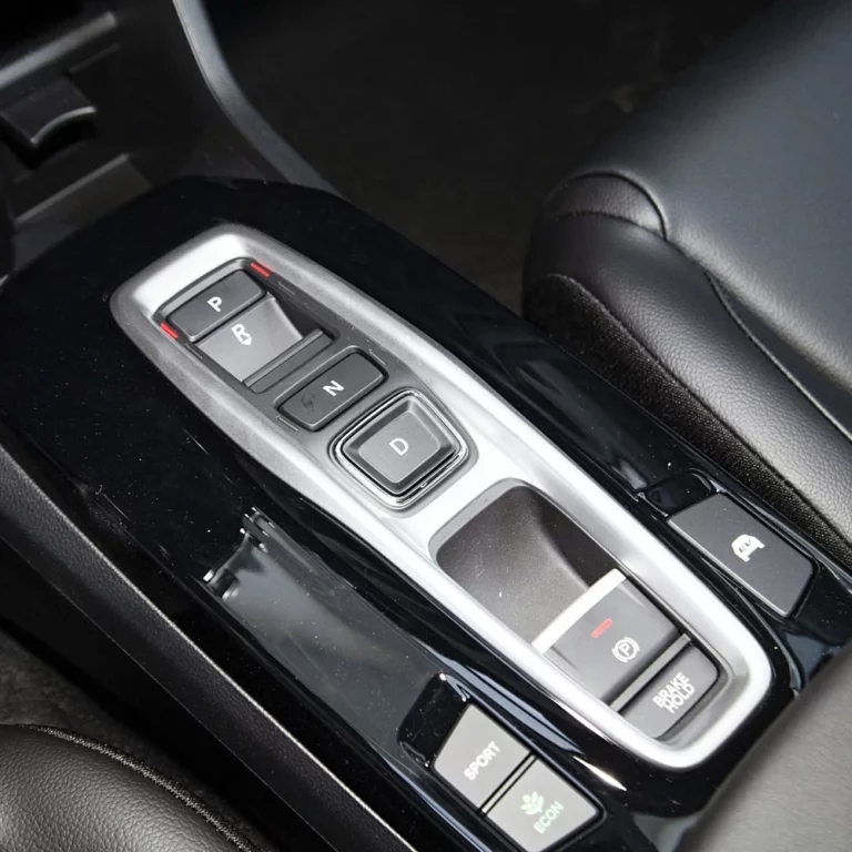 Honda Crider central console shifter area