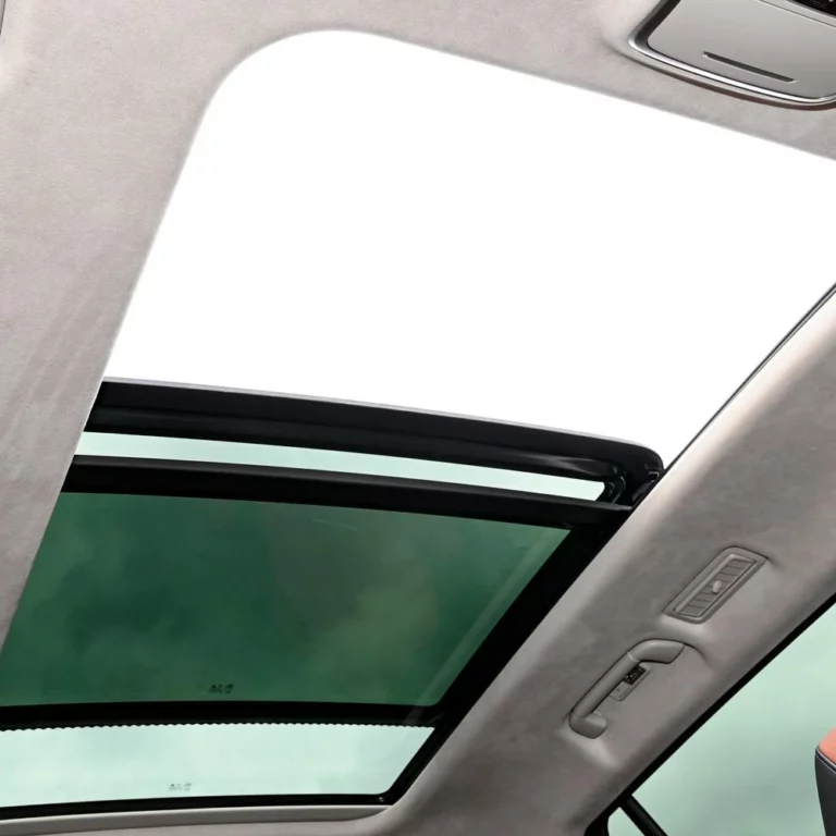 Hongqi HS7 sunroof