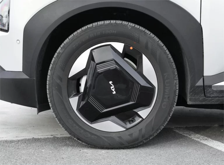 KIA EV5 wheel hub