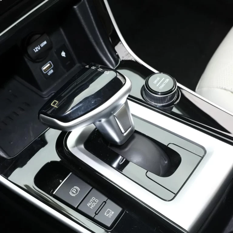 KIA Seltos central console shifter area
