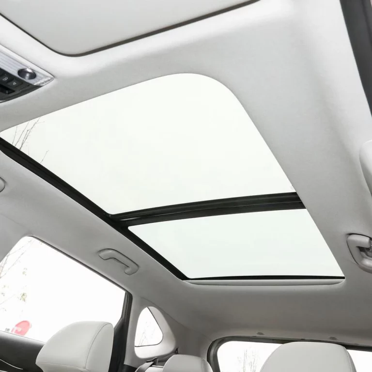 KIA Seltos sunroof