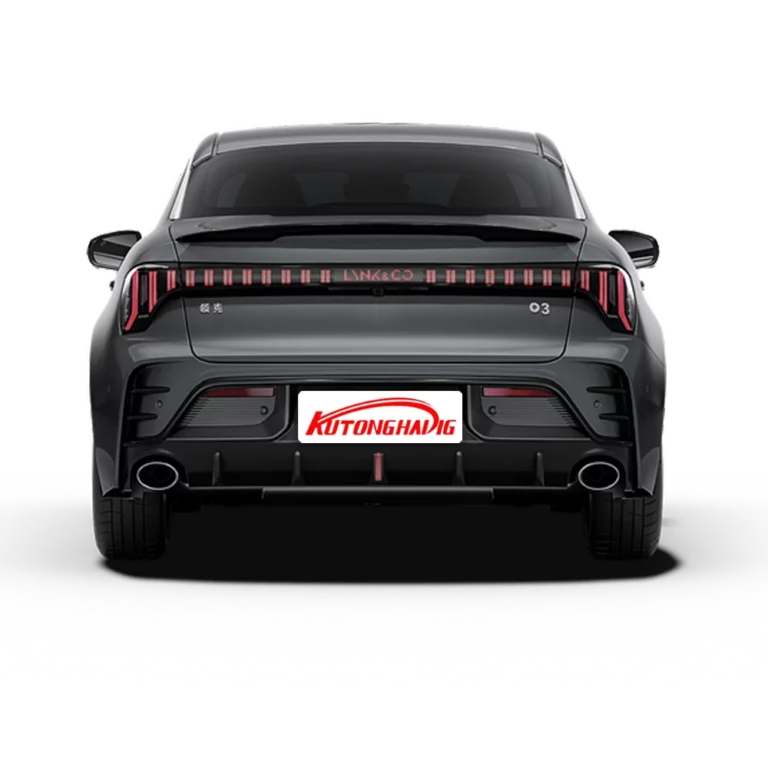 Lynk & Co 03 back