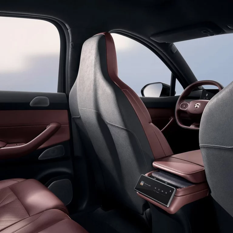 NIO EC7 back seats view