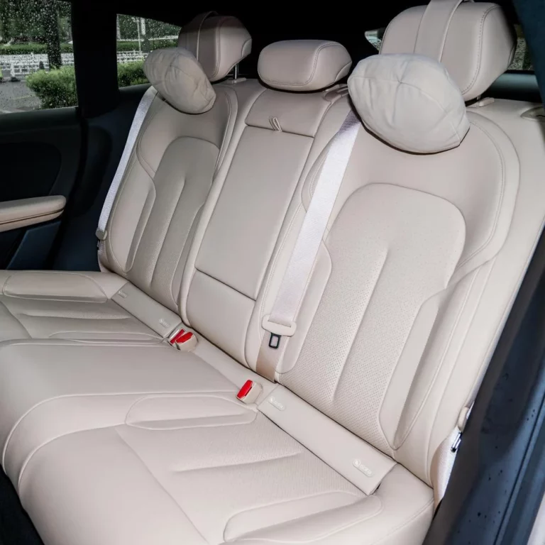 NIO ET5 Touring back seats