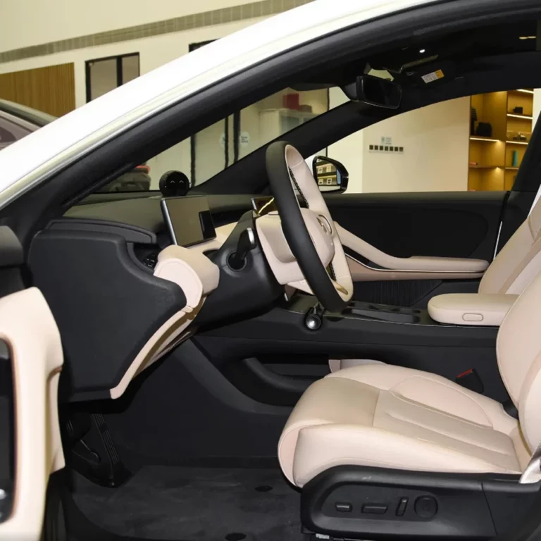 NIO ET5 Touring front seats