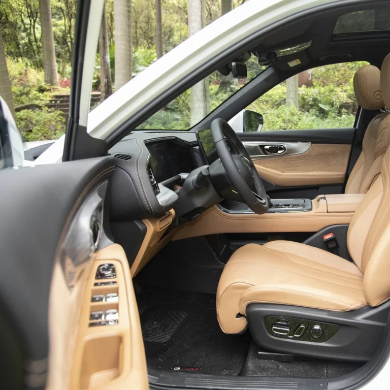 Trumpchi ES9 driver seat