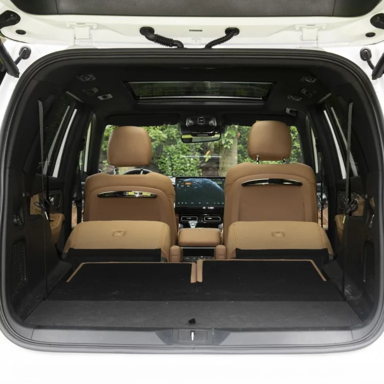 Trumpchi ES9 trunk