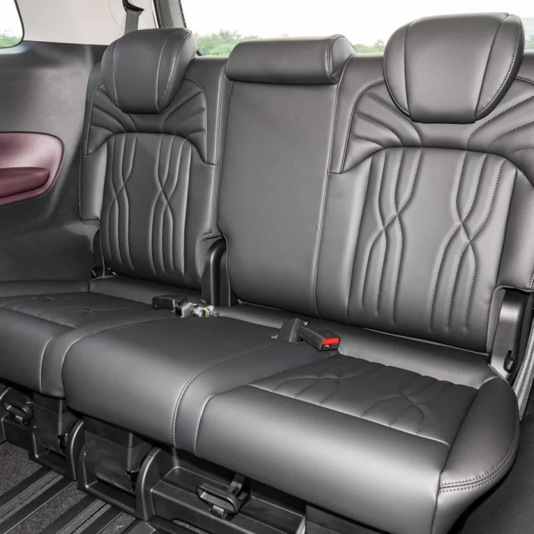 Trumpchi M8 back seat