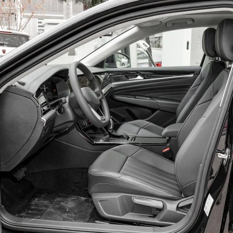 Volkswagen Passat driver seats
