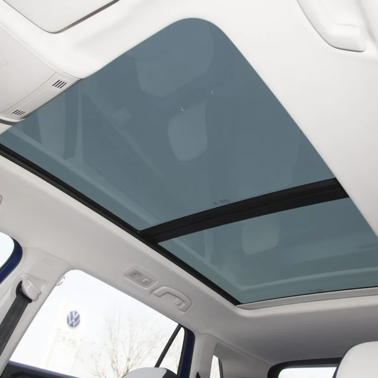 Volkswagen Tayron sunroof