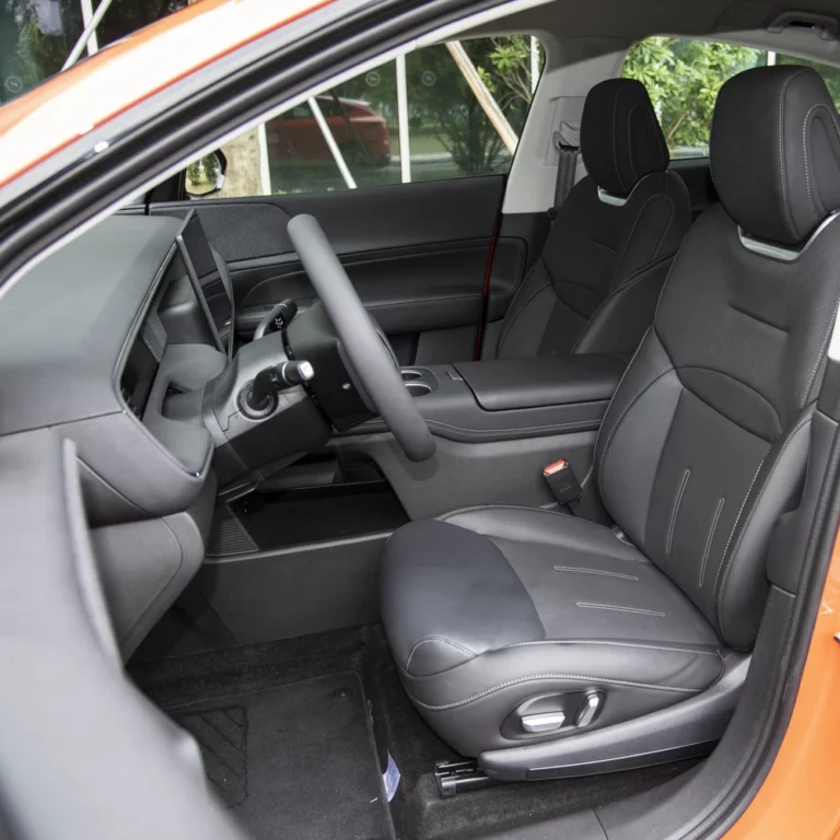 Xpeng G6 driver seat