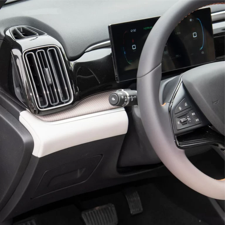 byd song pro steering wheel