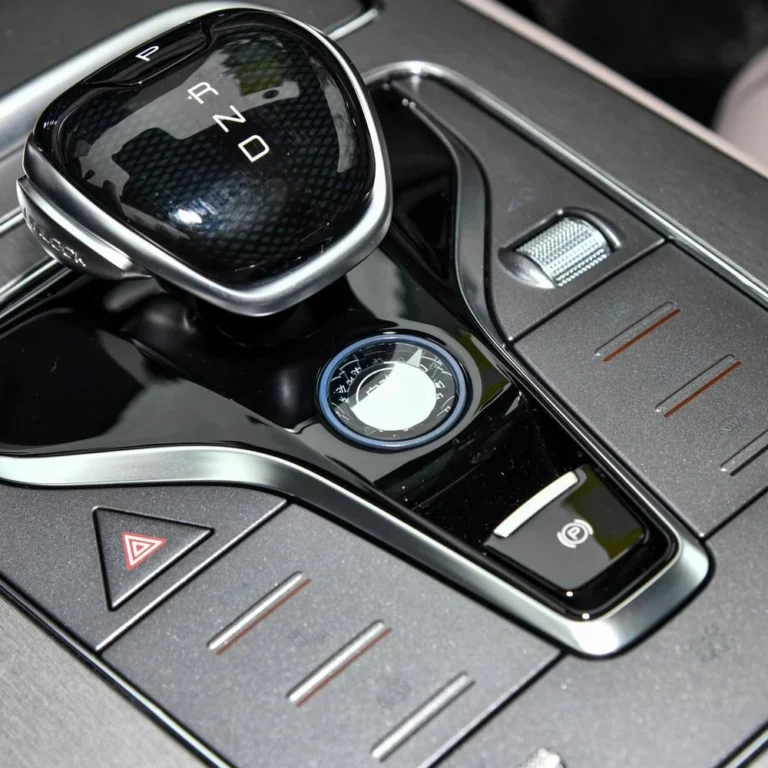 byd tang ev Center Console Shifter Area