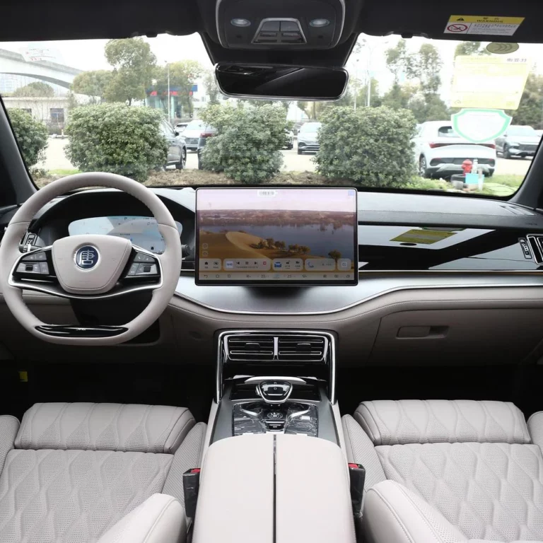 byd tang ev inner view