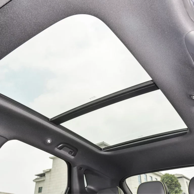 byd yuan plus sunroof